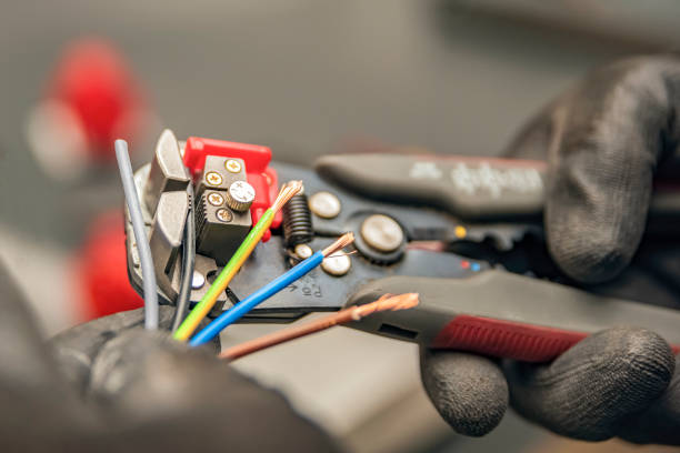 Best Affordable Electrician  in Prairie Village, KS